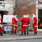 Auch Weihnachtsmänner brauchen eine Pause