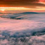 Auch zwischen den Wolken muss die Freiheit ...