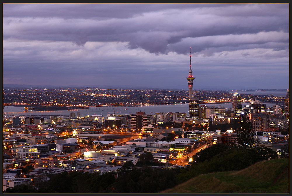 Auckland am Abend