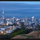 Auckland am Abend (vom Mt. Eden)