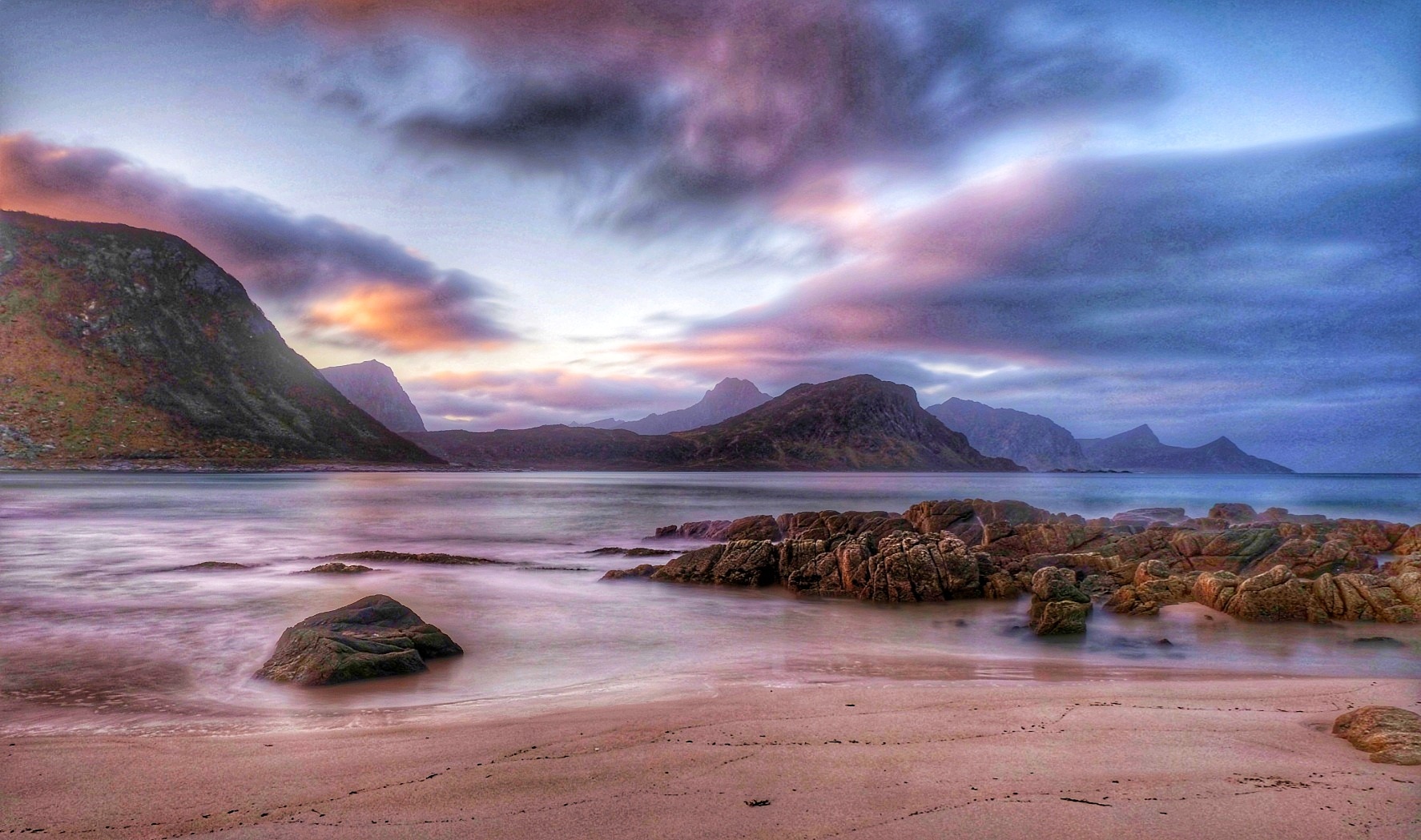 Auckland beach lofoten