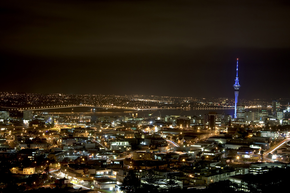 Auckland bei Nacht