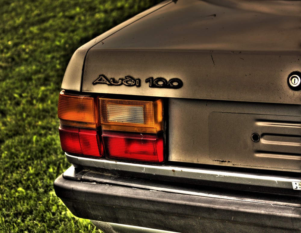 Audi 100