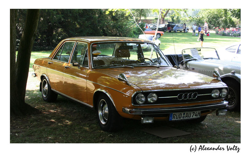 Audi 100