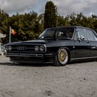 Audi 100