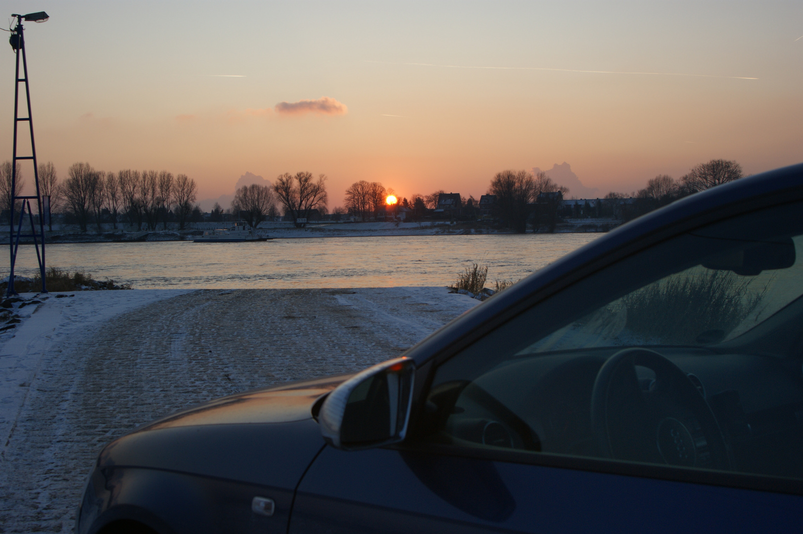 AUDI A3 am Rhein bei Düsseldorf Winter 2009/2010