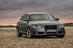 Audi A6 quattro 7211