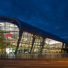 Audi Forum in Neckarsulm zur blauen Stunde