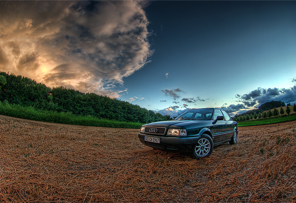 Audi im Abendlicht