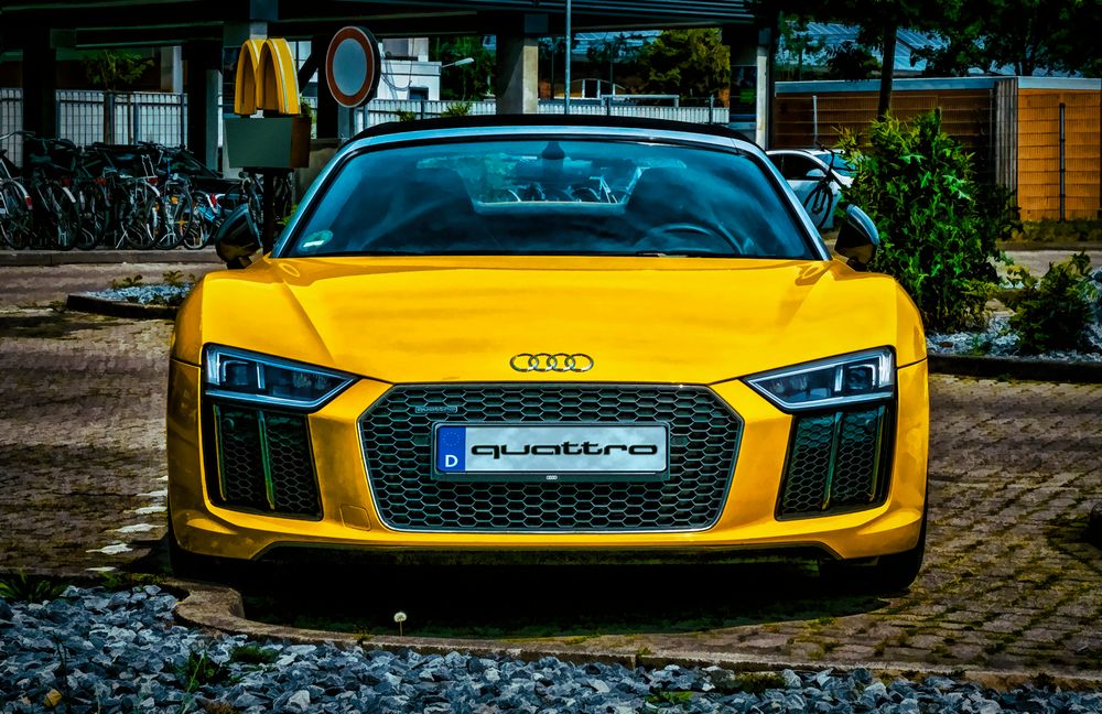 Audi Quattro R8 Front