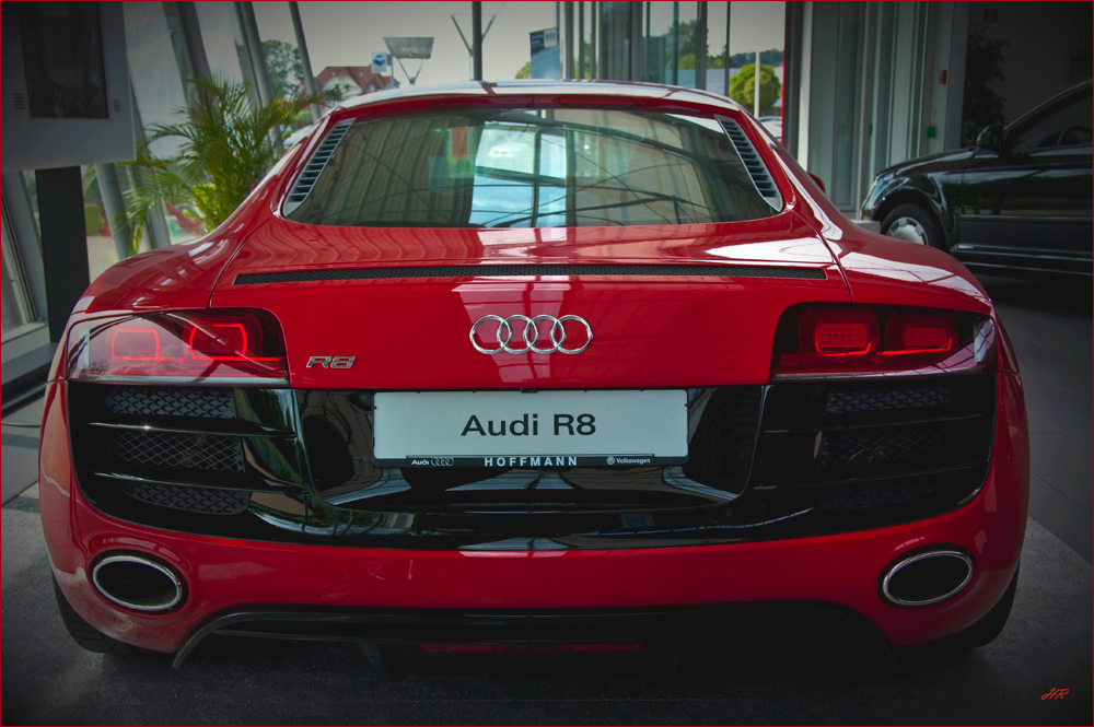 Audi R 8