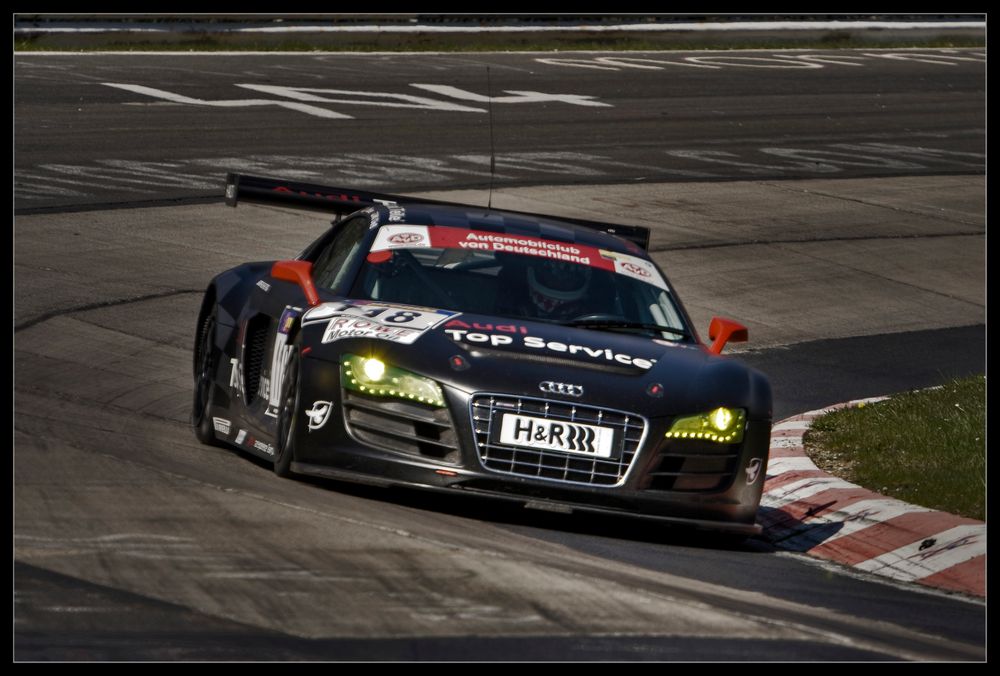 AUDI R 8  VLN 24.04.2010