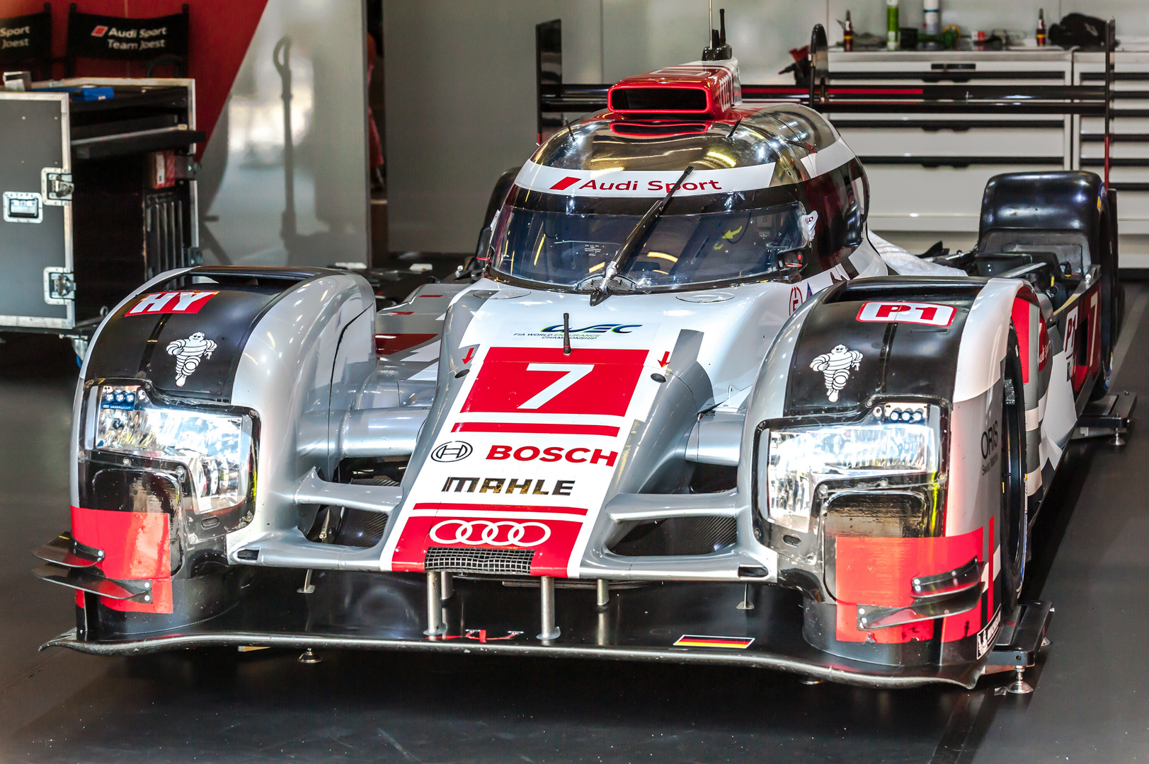 Audi R18 e-tron quattro