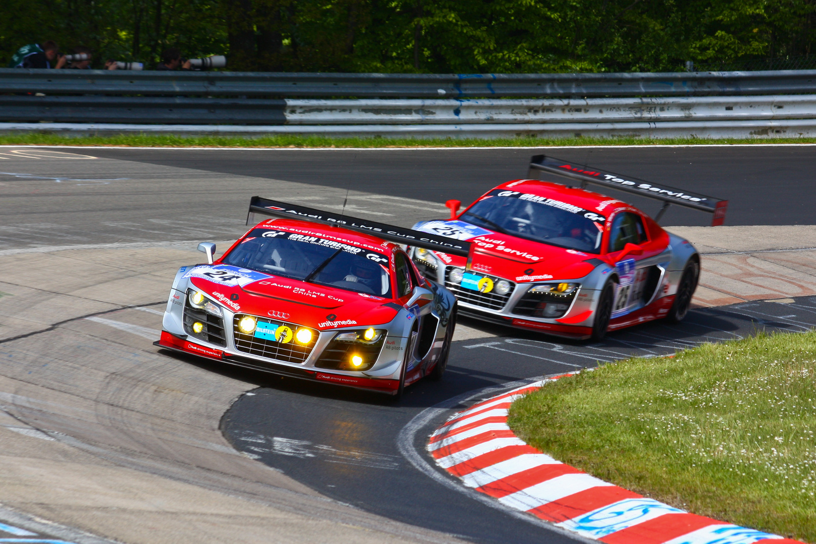 Audi R8 LMS Paarflug