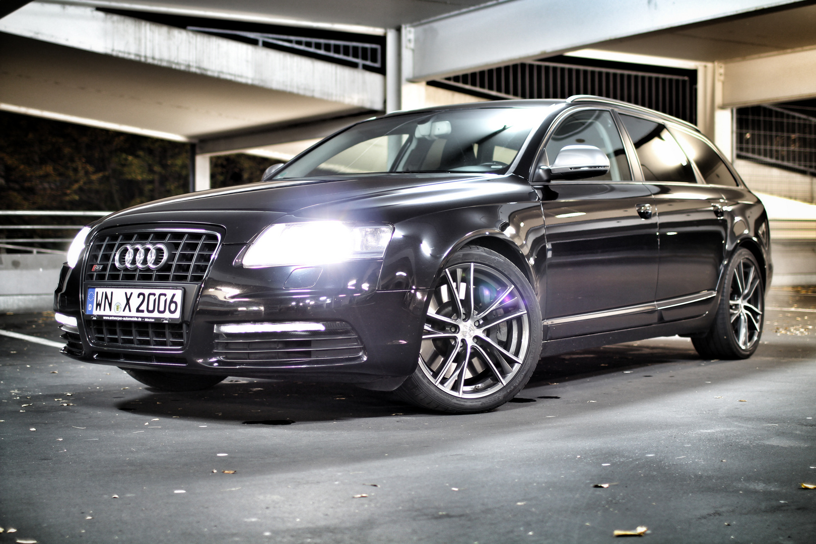 Audi S6 