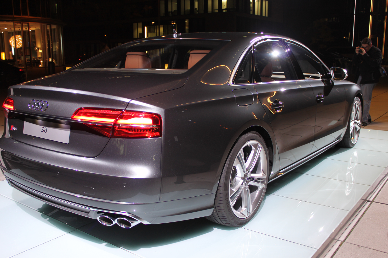 Audi S8 (4)