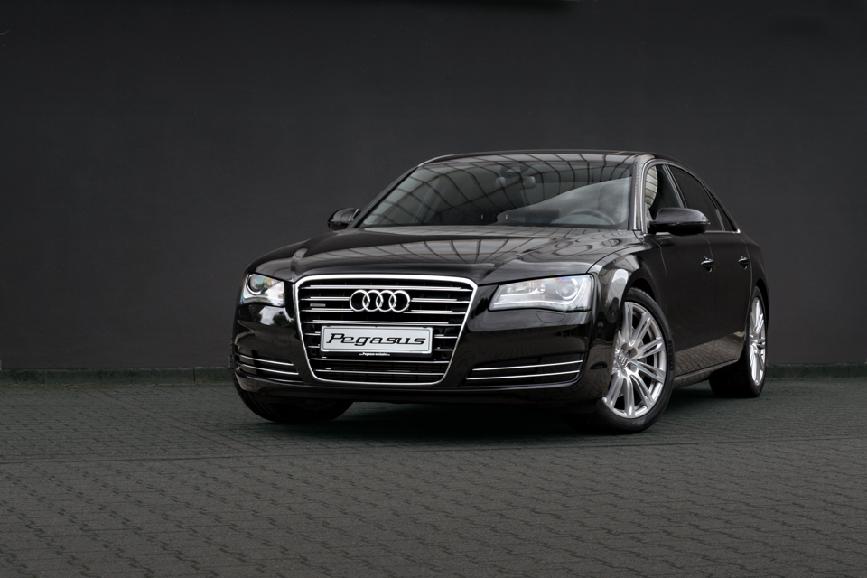 Audi_A_8