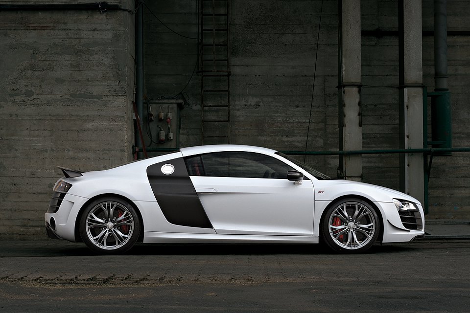 Audi_R8_GT_2