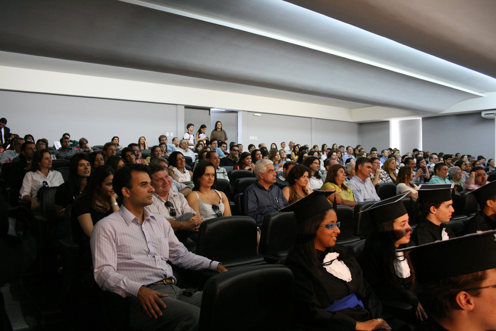 Auditorio do Contato - Colacao de Grau de Zara Celi