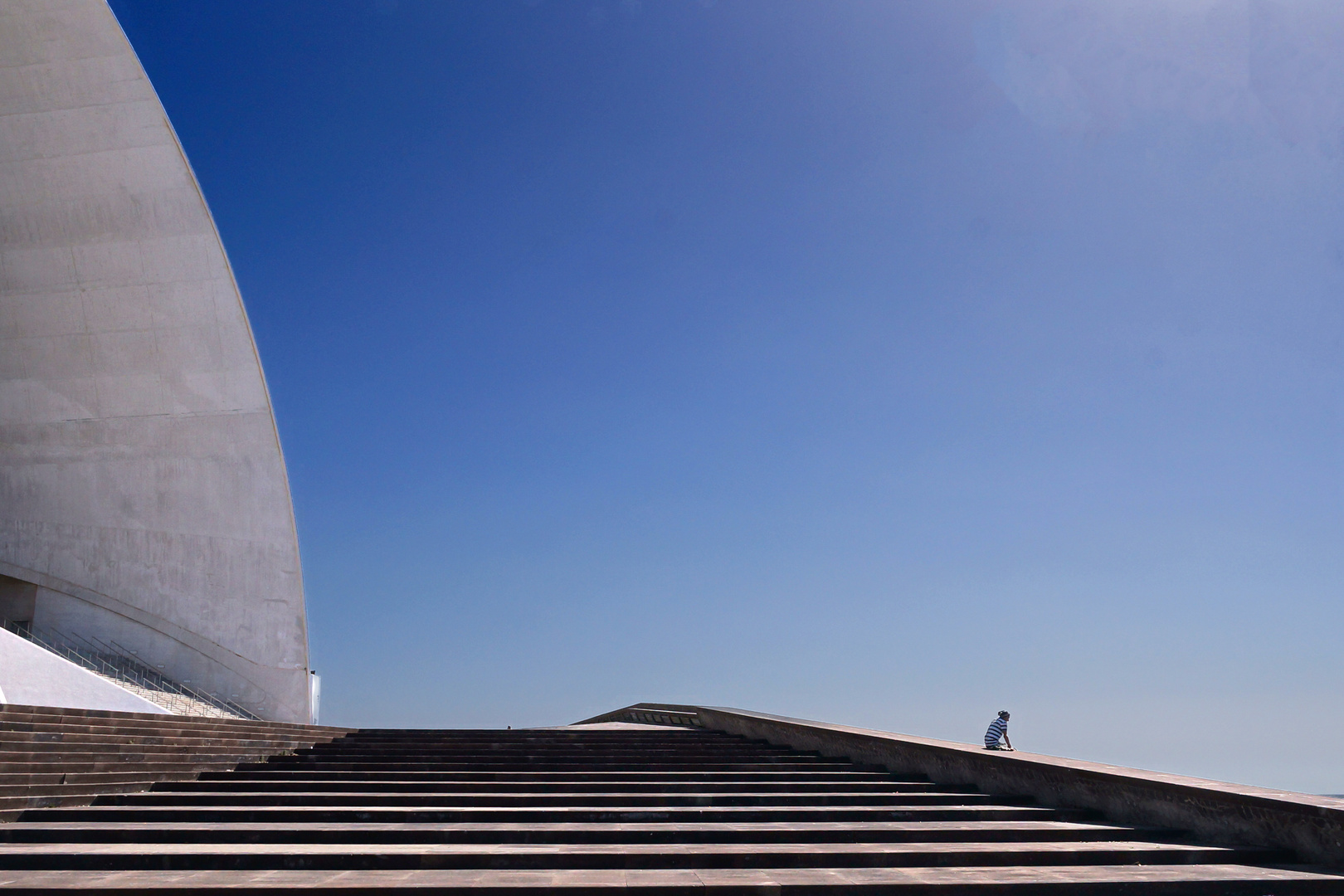 Auditorio y hombre