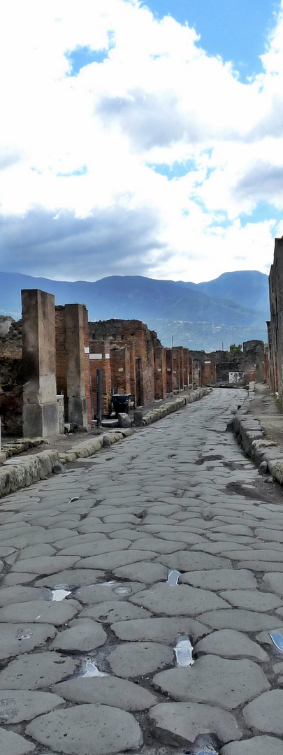 Auf alten Straßen in Pompeij