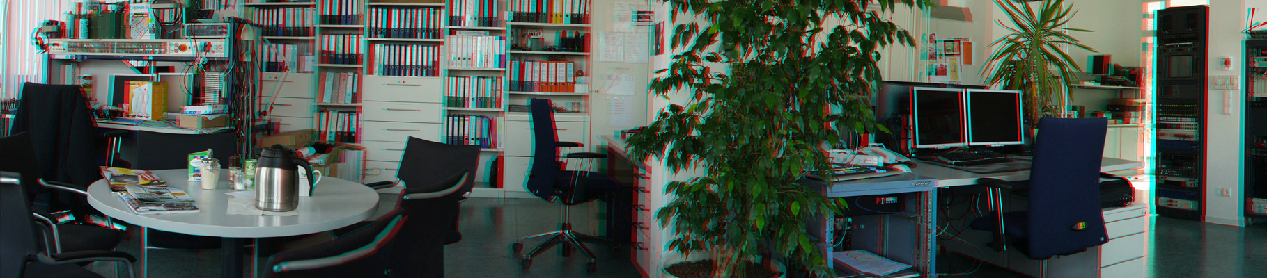 auf Arbeit in 3D (rot/cyan - Brille verwenden)