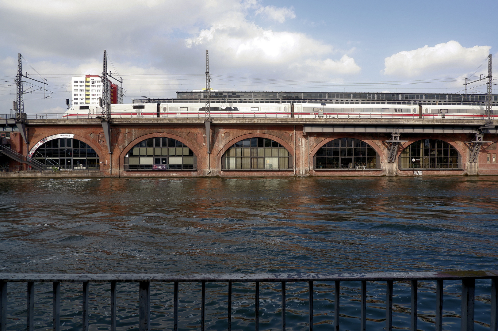 Auf Berliner Schienen  -2