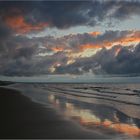 Auf dem allabendlichen Strandgang   . . .