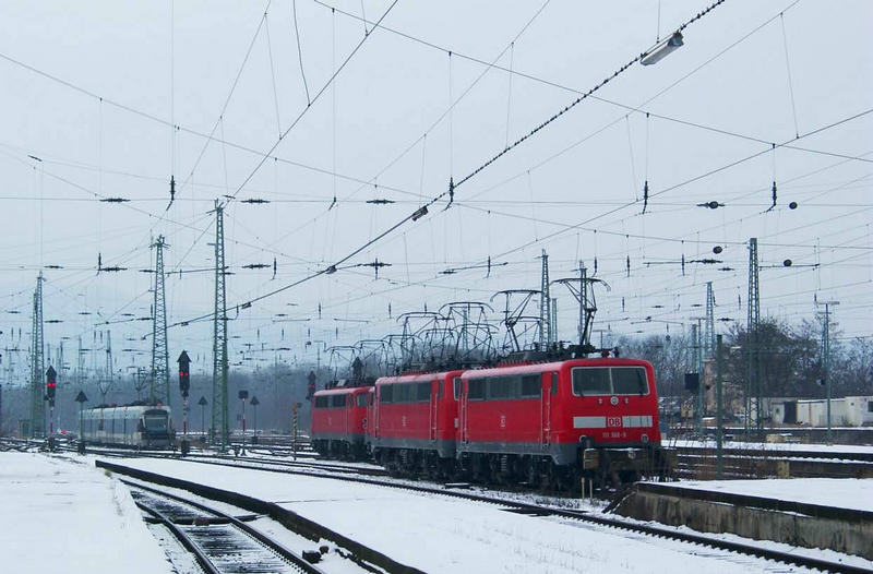 Auf dem Bahnhof II