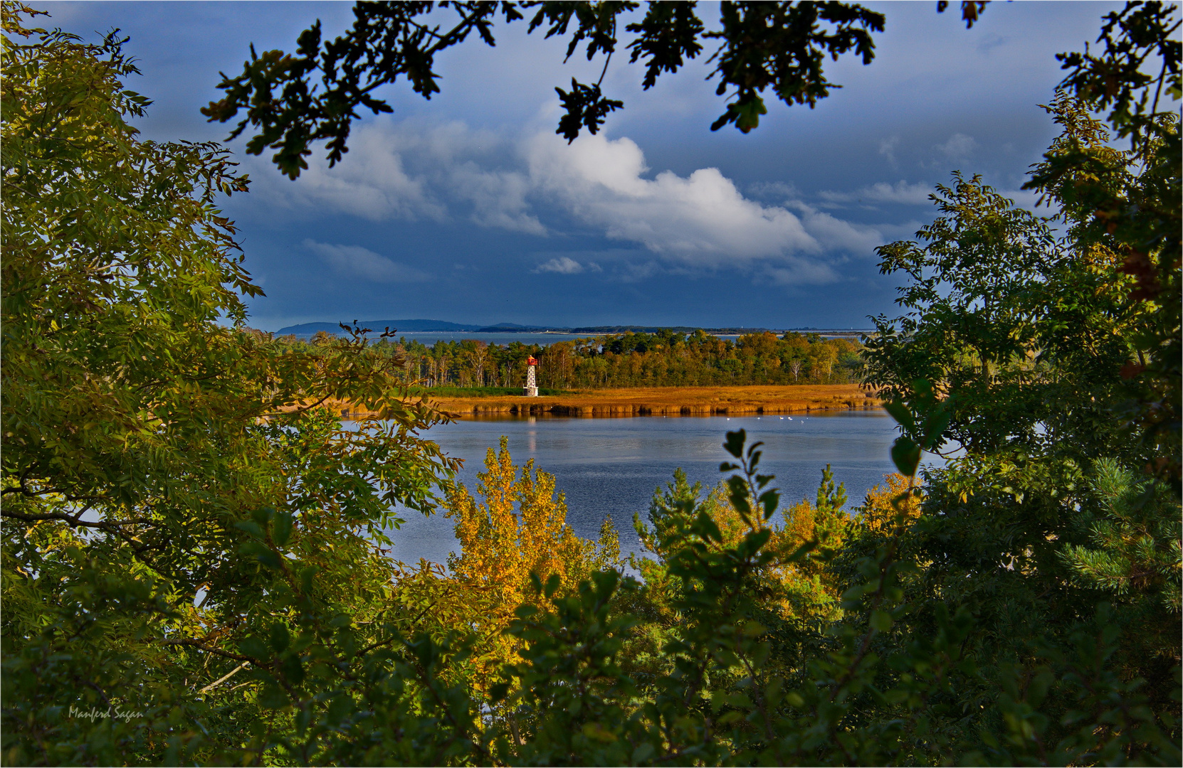 Auf dem Barhöfter Kliff - Blick zur Insel Bock... 