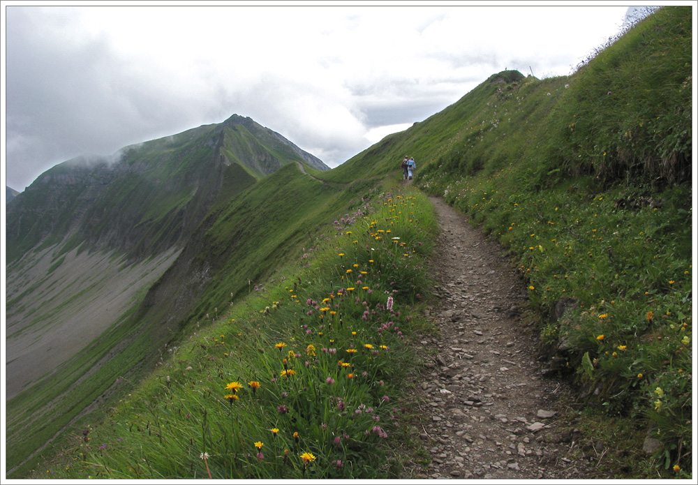 Auf dem Bergweg zurück vom Brienzer Rothorn