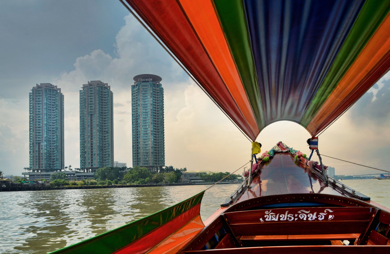 Auf dem Chao Phraya