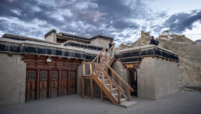 Auf dem Dach des Leh Palace