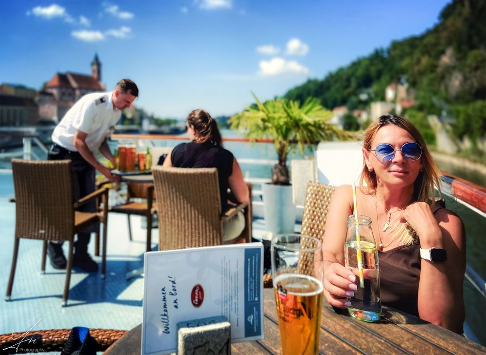 Auf dem Deck vom Kristallschiff Passau