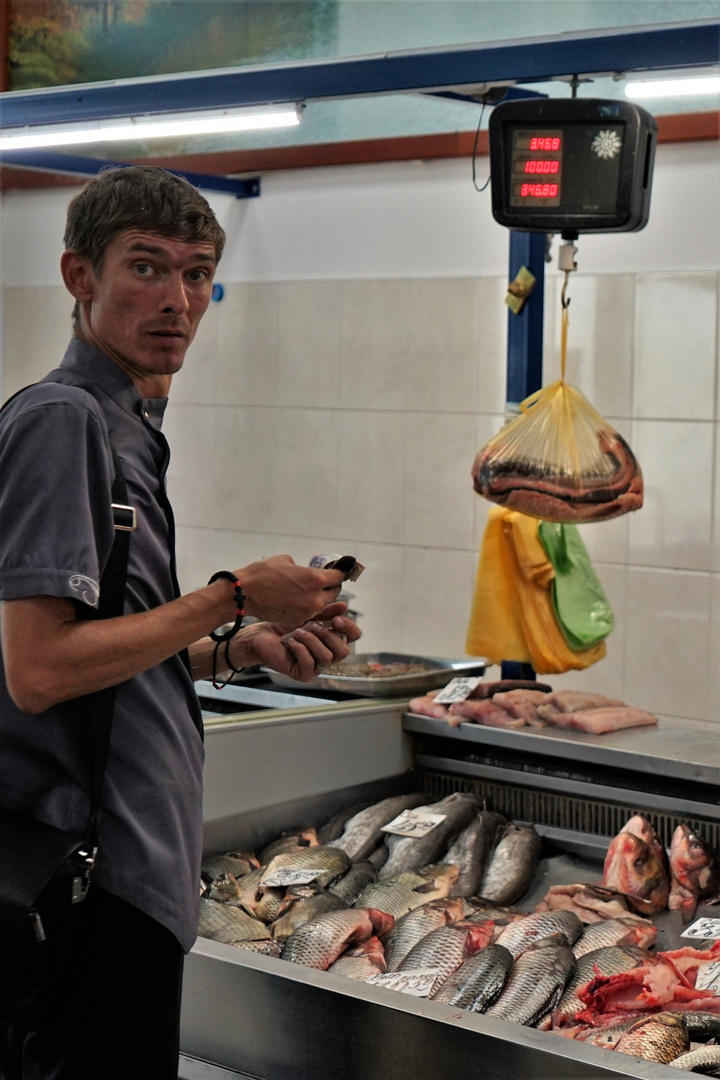 auf dem Fischmarkt in Tiraspol