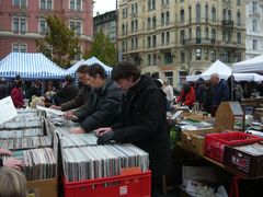 Auf dem Flohmarkt am Naschmarkt