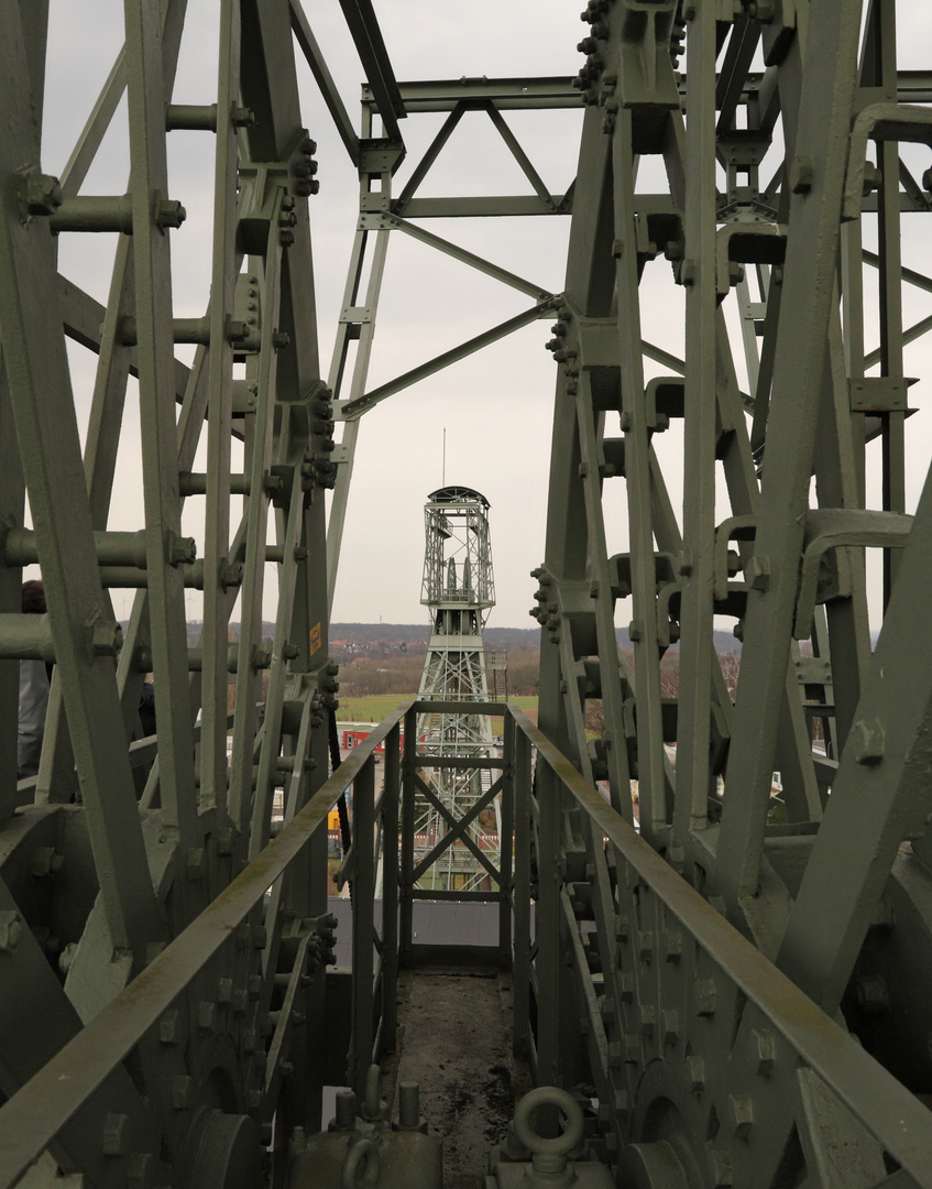 Auf dem Förderturm der Zeche Zollern (2018_03_27_EOS 6D Mark II_0476_ji)