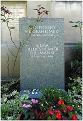 auf dem Friedhof