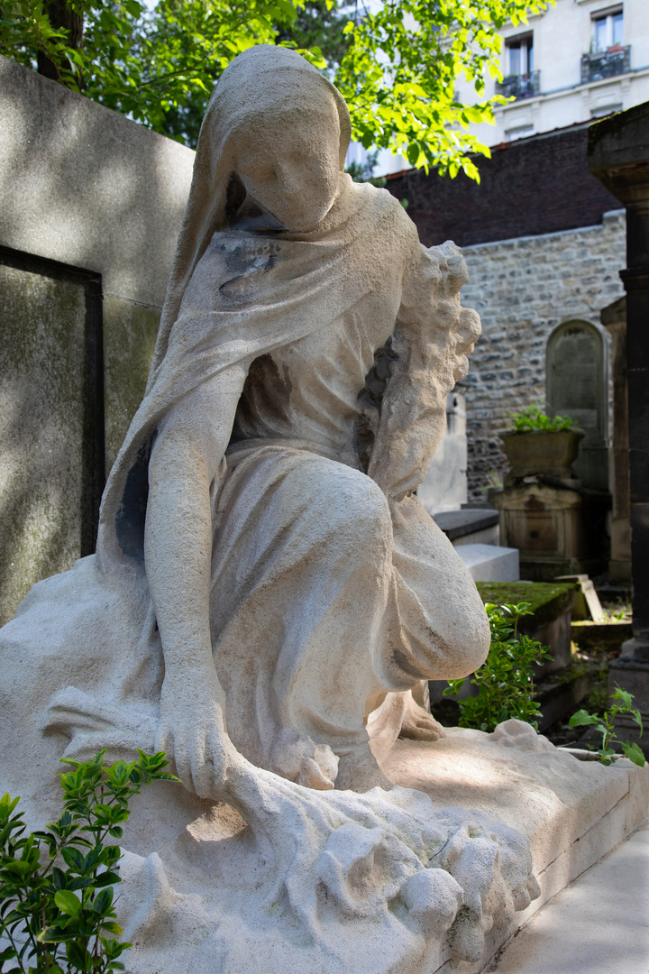 Auf dem Friedhof Montmartre in Paris