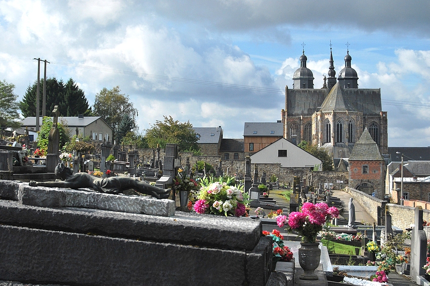 Auf dem Friedhof St. Hubert / Belgien