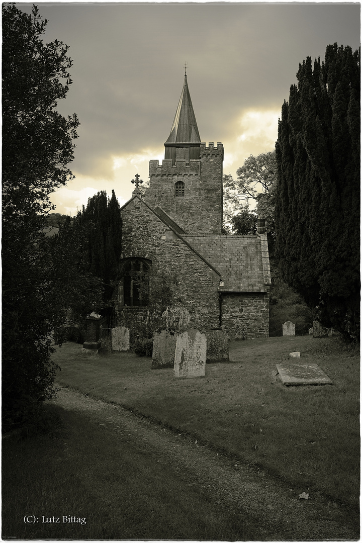 Auf dem Friedhof von Llangurig (Wales)