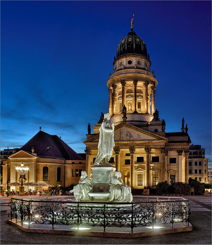 Auf dem Gendarmenmarkt, Berlin