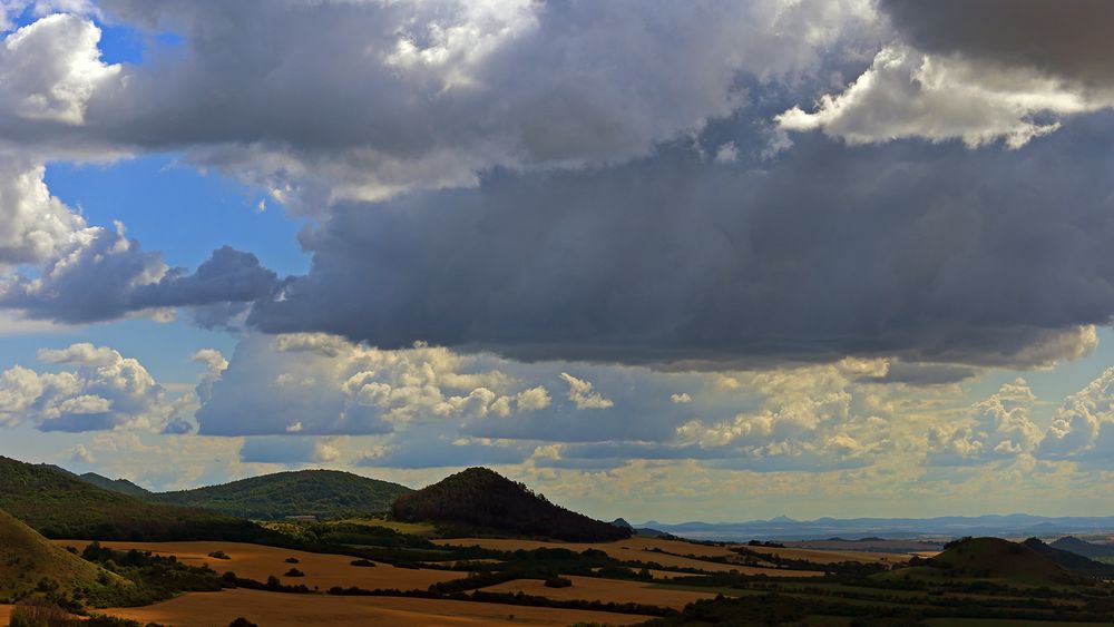 Auf dem Grasberg Cicov im Süden des Böhmischen Mittelgebirges...