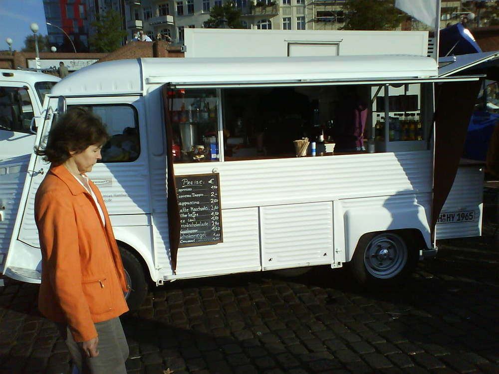 *auf dem Hamburger Fischmarkt -2-*