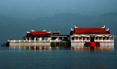 Auf dem Inle See