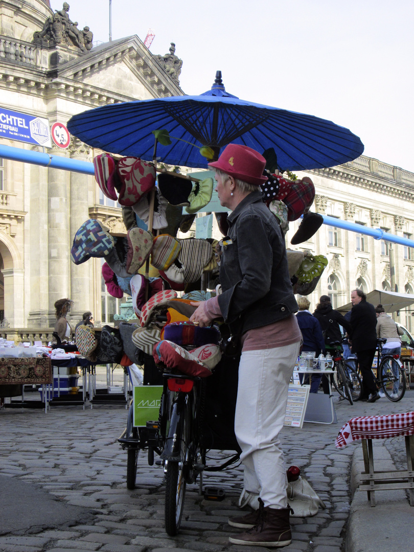 Auf dem Künstlermarkt Berlin Museumsinsel