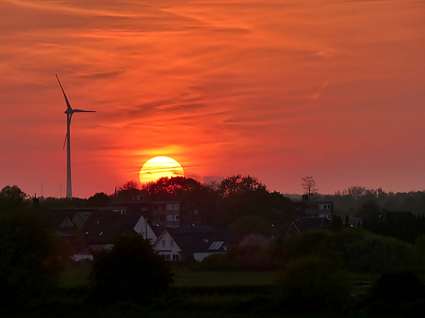 Auf dem Land. Foto & Bild | sonnenuntergänge, himmel ...