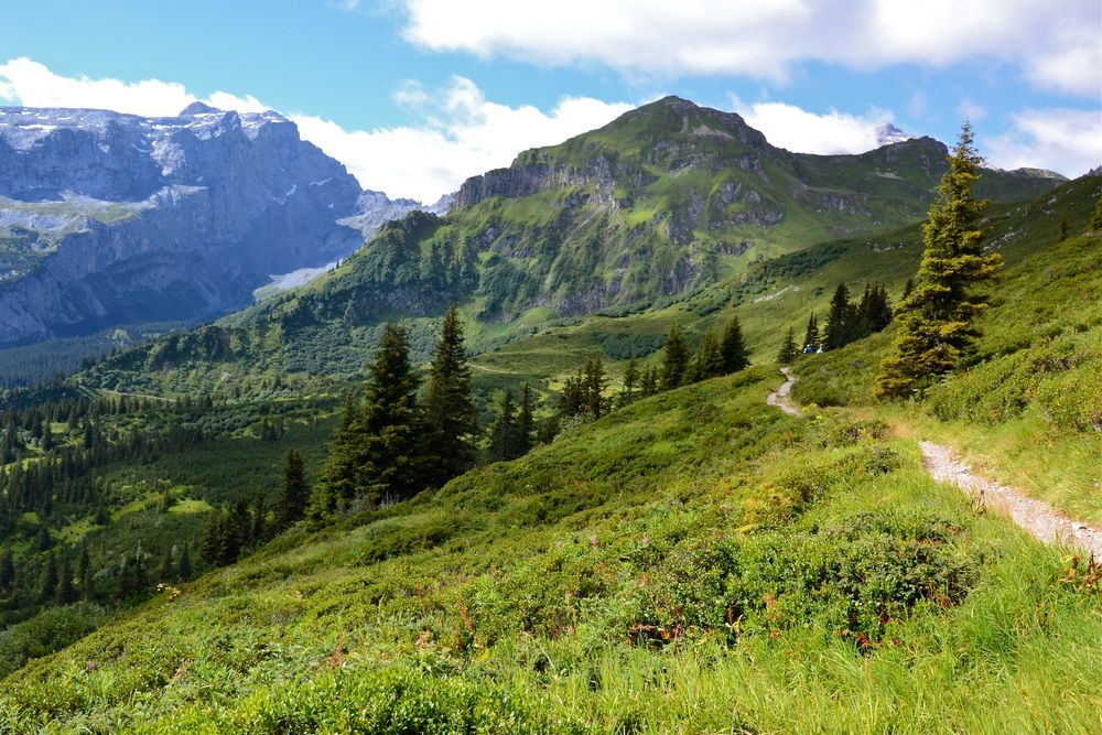 Auf dem Latschätzer Höhenweg…,