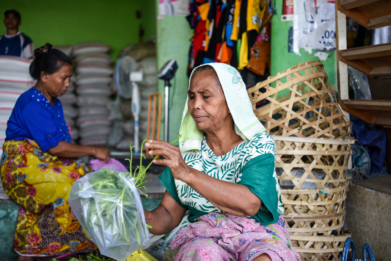 Auf dem Markt in Tanjung 16