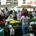 Auf dem Markt ums Eck hier in Favoriten